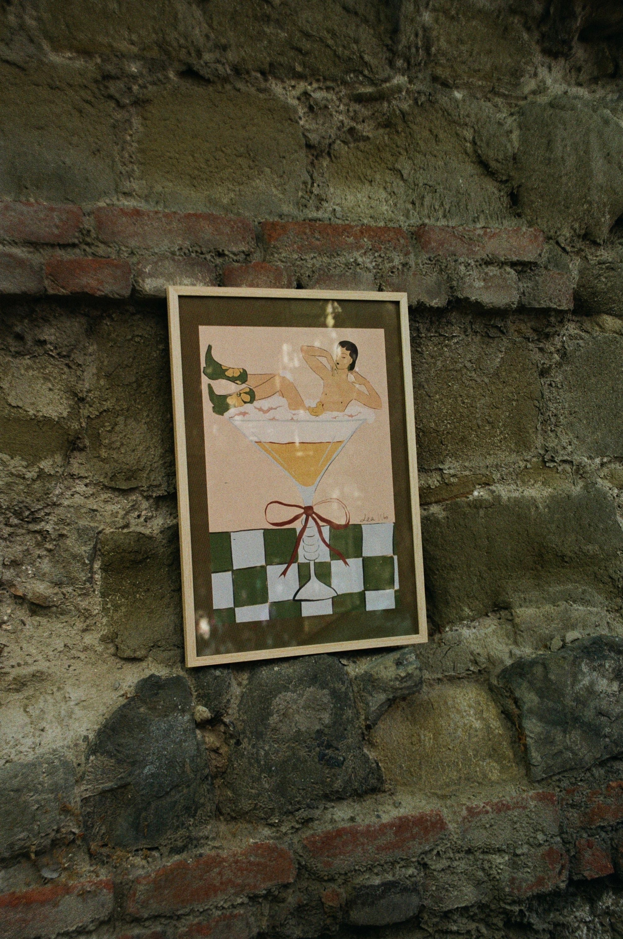 გოგონა კოქტეილში