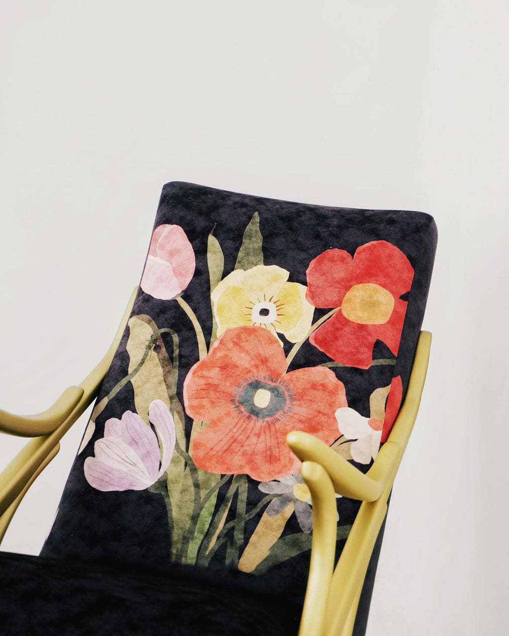 Bloom armchair with Lea Woo floral illustration