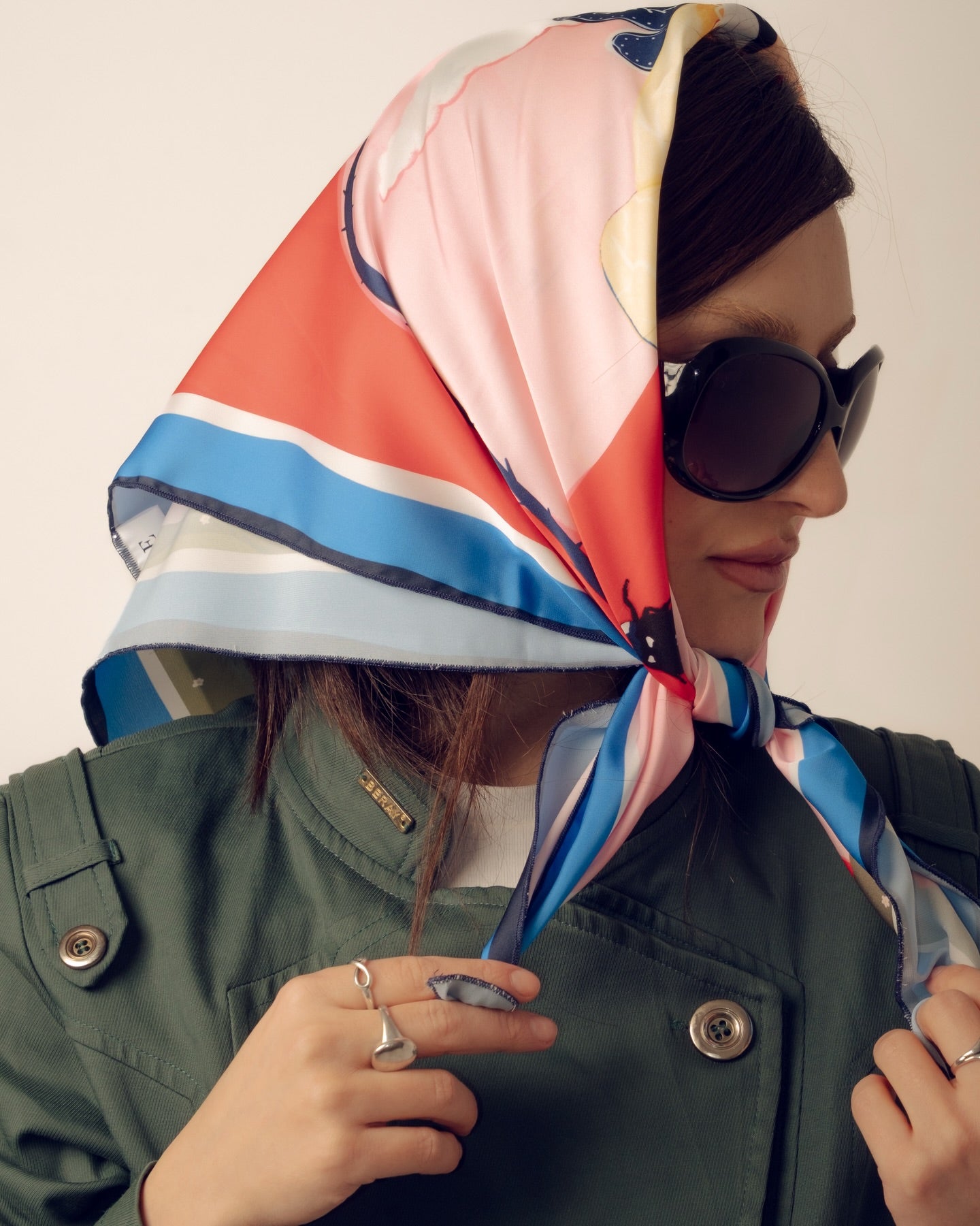 შარფი “Observed Beauty”