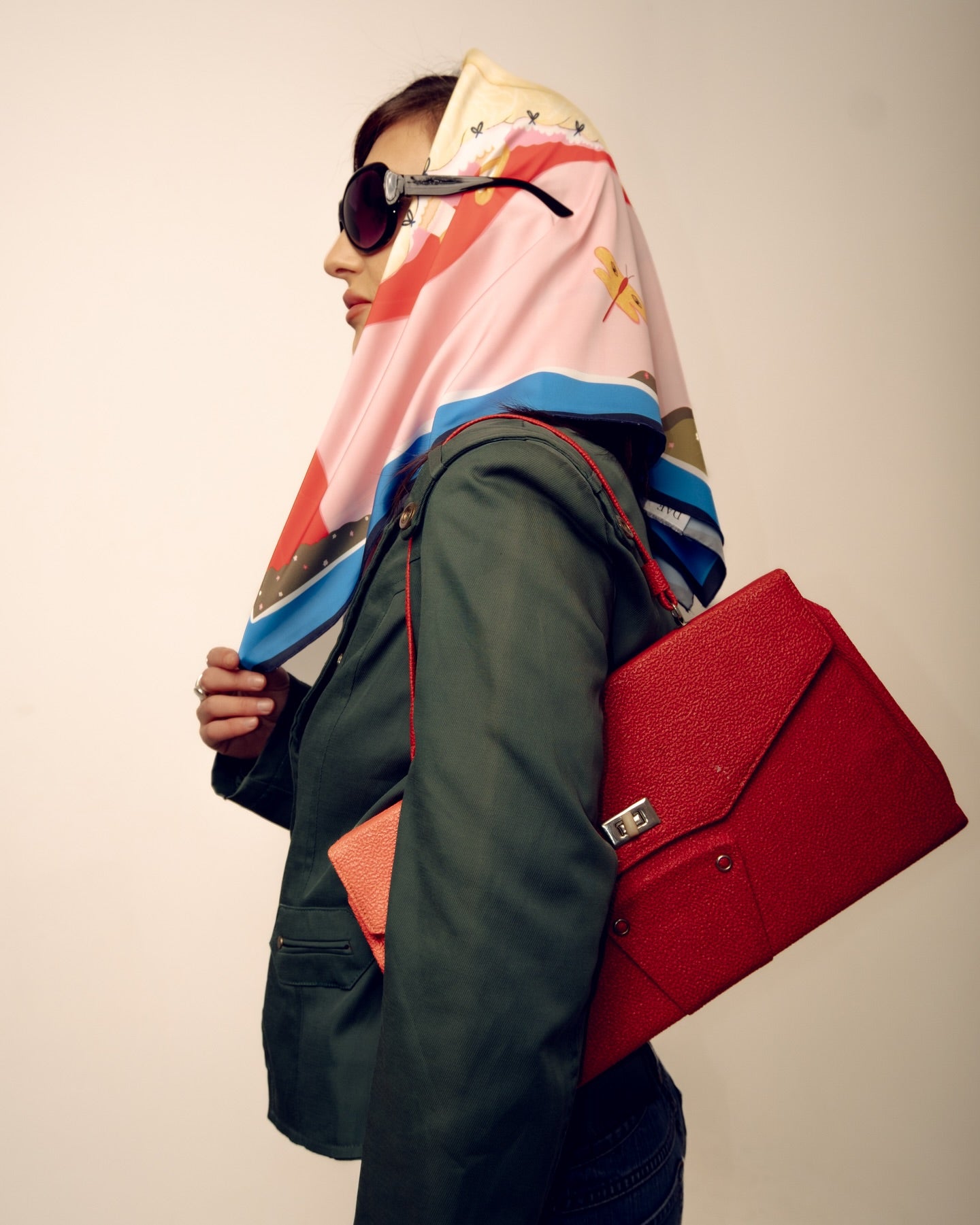 შარფი “Observed Beauty”